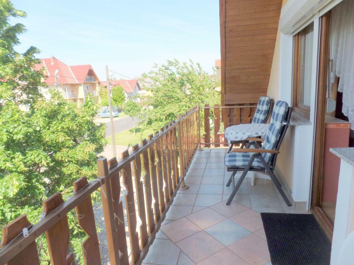 Apartman Siesta Buek - Buekfuerdo Exterior photo